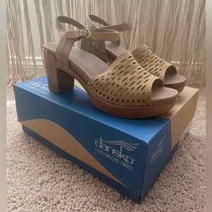 Denita Milled Nubuck Dansko Heel Sandal